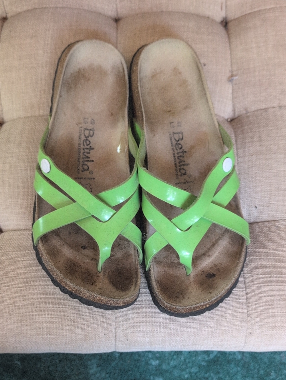 Betula Women's Bright Green Crisscross Toe-Post Sandals